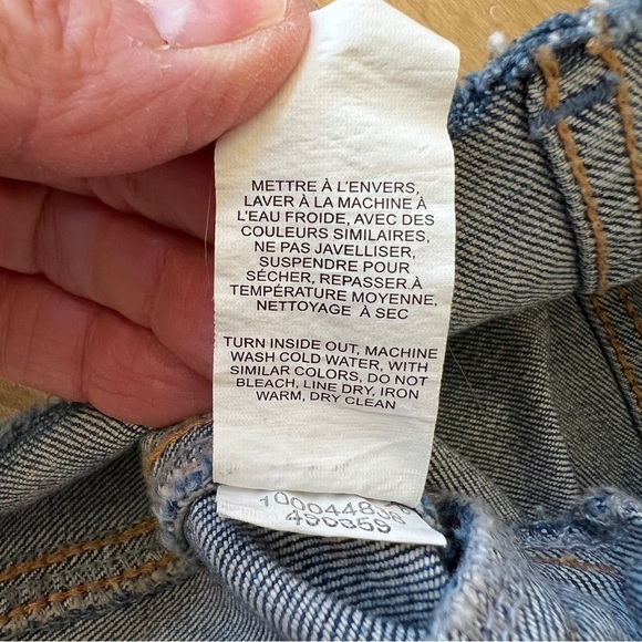 GARAGE BOYFRIEND DENIM JACKET WOMENS M CROPPED FRAY HEM CLASSIC EDGY TOMBOY CHIC - Picture 12 of 12